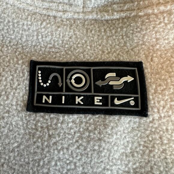 Vintage Nike Oversized Performance Fleece Crewneck Pullover Sweatshirt, Medium - Picture 8 of 10